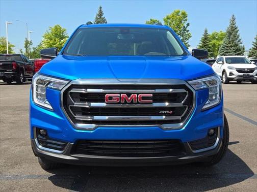 2024 GMC Terrain AWD AT4