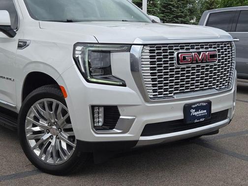 White Frost Tricoat 2023 GMC Yukon XL Denali