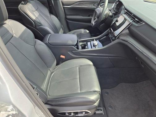 2024 Jeep Grand Cherokee L Overland