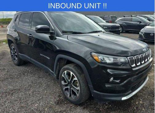 Diamond Black Crystal Pearlcoat 2022 Jeep Compass Limited