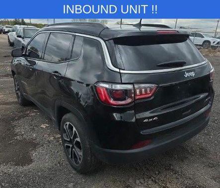 Diamond Black Crystal Pearlcoat 2022 Jeep Compass Limited