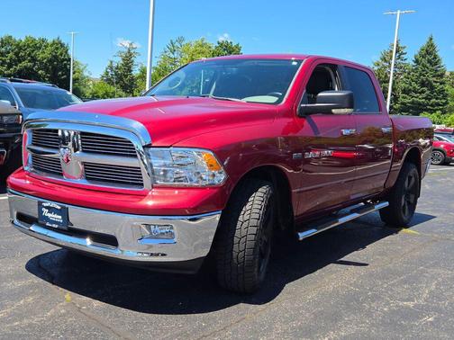 Deep Cherry Red Crystal Pearlcoat 2012 RAM 1500 SLT