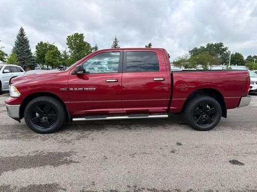 Deep Cherry Red Crystal Pearlcoat 2012 RAM 1500 SLT