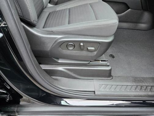 2022 GMC Yukon XL SLE