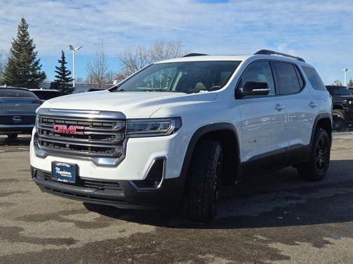 2023 GMC Acadia AWD AT4