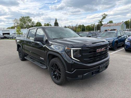 Onyx Black 2022 GMC Sierra 1500 Elevation