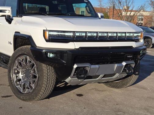 Interstellar White 2025 GMC HUMMER EV Pickup 3X