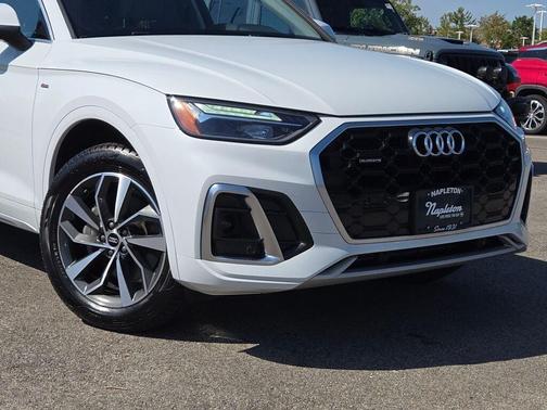 2022 Audi Q5 45 S line Premium