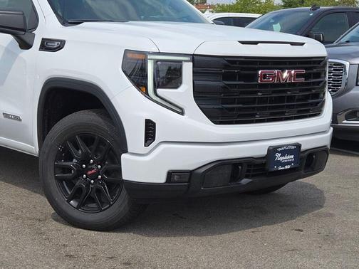 2025 GMC Sierra 1500 Elevation