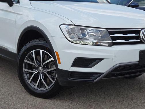 Pure White 2020 Volkswagen Tiguan 2.0T SE 4MOTION