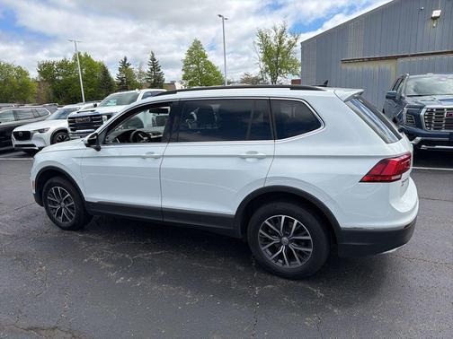 Pure White 2020 Volkswagen Tiguan 2.0T SE 4MOTION