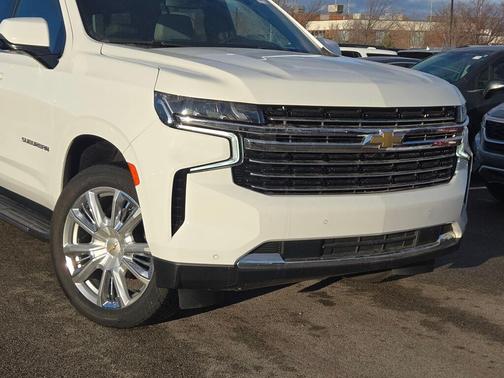 2022 Chevrolet Suburban LT