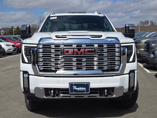2025 GMC Sierra 2500 Denali