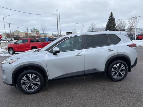 2022 Nissan Rogue SV