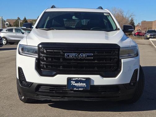 2023 GMC Acadia AWD SLT