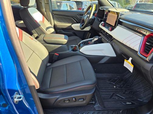 2024 GMC Canyon AT4X