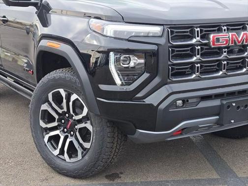 2025 GMC Canyon Base