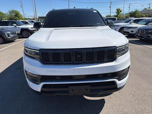 Bright White Clearcoat 2025 Jeep Grand Wagoneer Series II 4x4