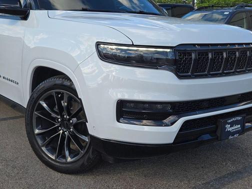 Bright White Clearcoat 2025 Jeep Grand Wagoneer Series II 4x4