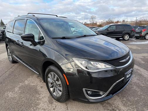 2019 Chrysler Pacifica Touring-L Plus