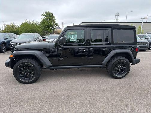 Black Clearcoat 2020 Jeep Wrangler Unlimited Willys 4x4