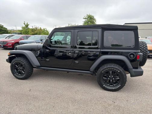 Black Clearcoat 2020 Jeep Wrangler Unlimited Willys 4x4