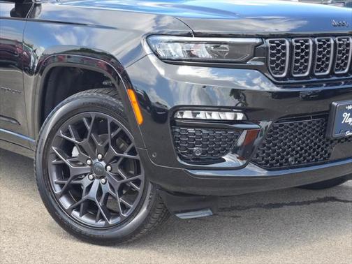 2024 Jeep Grand Cherokee Summit