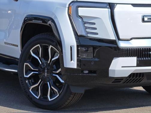 2025 GMC Sierra EV Max Range Denali