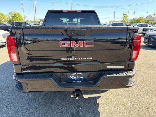 Onyx Black 2023 GMC Sierra 1500 Elevation