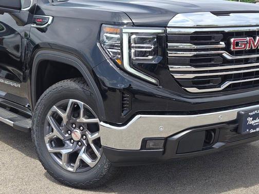 Onyx Black 2026 GMC Sierra 1500 SLT