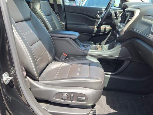 Ebony Twilight Metallic 2021 GMC Acadia Denali
