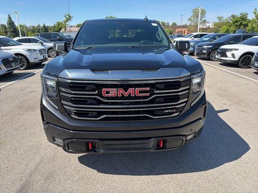 Onyx Black 2024 GMC Sierra 1500 AT4