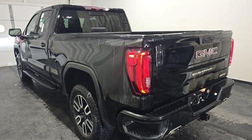 Onyx Black 2024 GMC Sierra 1500 AT4