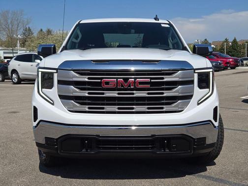 Summit White 2023 GMC Sierra 1500 SLE