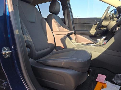 Sapphire Metallic 2023 Buick Encore GX Preferred