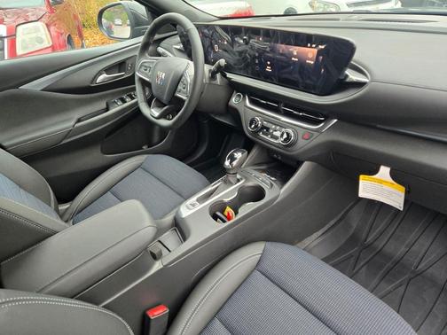 2025 Buick Envista Preferred FWD