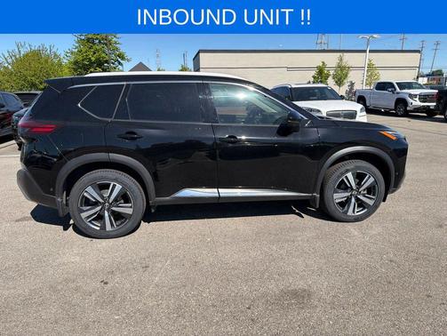 Super Black 2023 Nissan Rogue Platinum