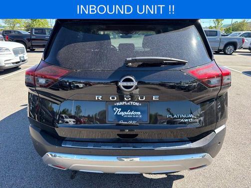 Super Black 2023 Nissan Rogue Platinum