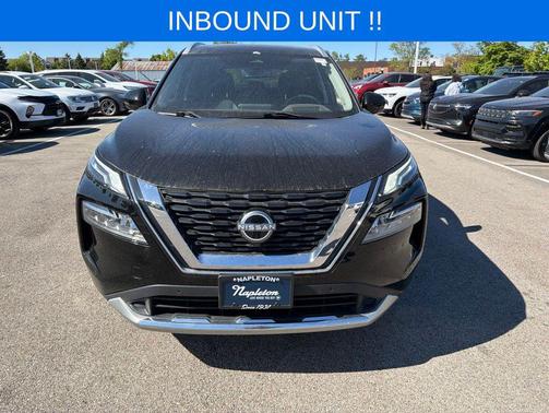 Super Black 2023 Nissan Rogue Platinum