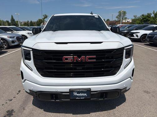 Summit White 2024 GMC Sierra 1500 Elevation