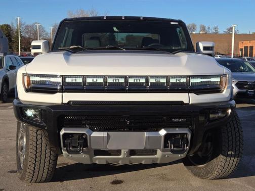 Interstellar White 2025 GMC HUMMER EV Pickup 3X