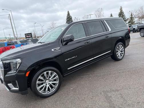 2022 GMC Yukon XL Denali