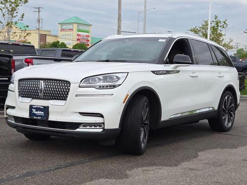 Pristine White 2021 Lincoln Aviator Reserve AWD