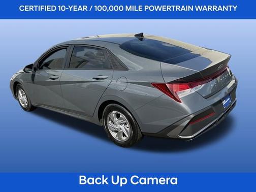 2024 Hyundai ELANTRA SE