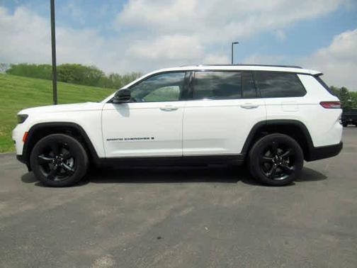 2022 Jeep Grand Cherokee L Altitude