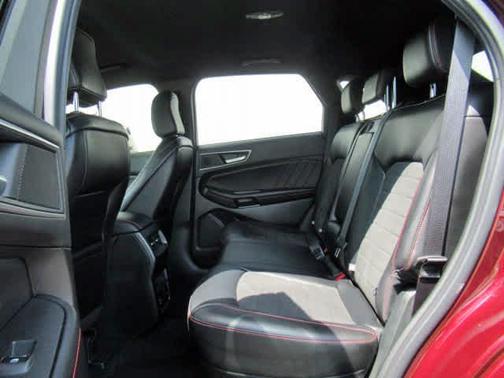 2022 Ford Edge ST Line