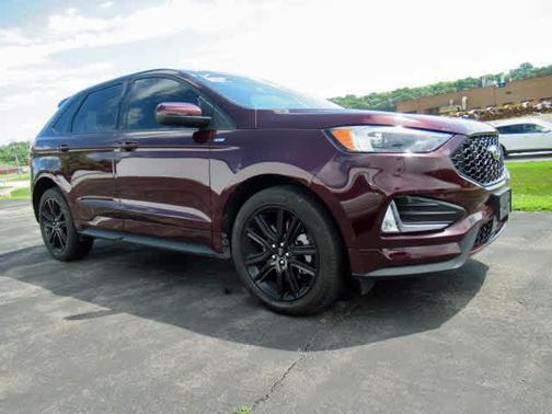 2022 Ford Edge ST Line