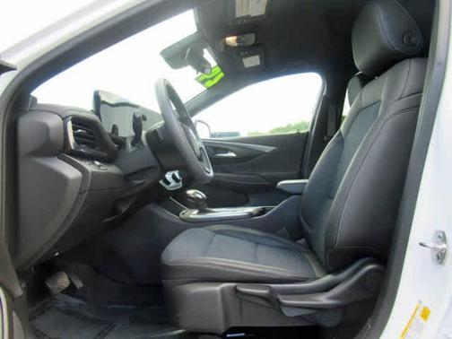 2024 Buick Envista Preferred FWD