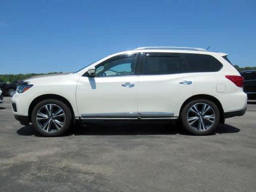 2018 Nissan Pathfinder Platinum