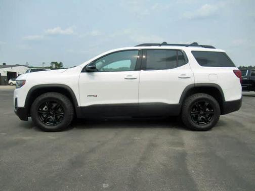 2022 GMC Acadia AWD AT4